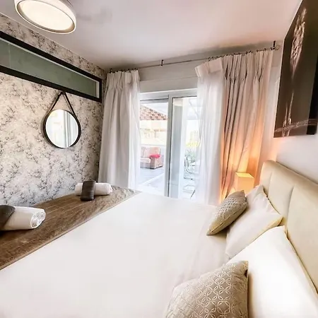 Apartment New Atico De Lujo Benalbeach Jacuzzi Benalmadena