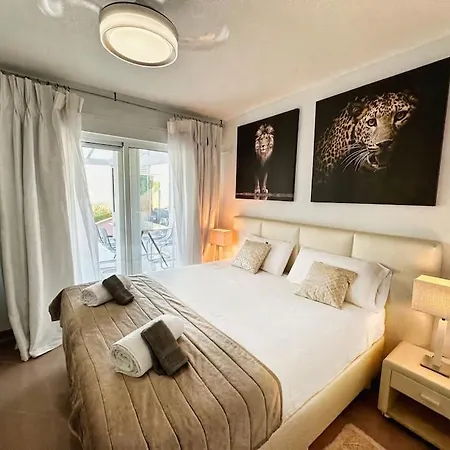 Apartment New Atico De Lujo Benalbeach Jacuzzi
